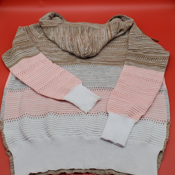 ⭐Fun Striped Perforated Hoodie - Picture 6 of 11